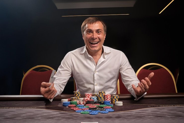 Layar aplikasi mobile gamespools menampilkan permainan slot dan sportsbook